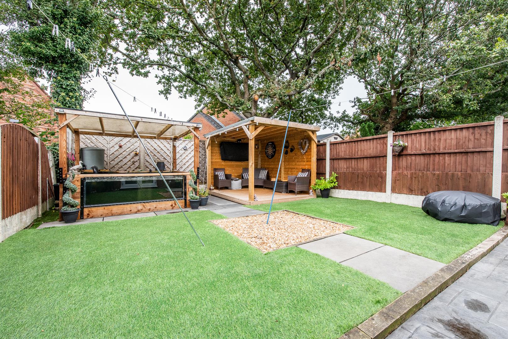2 bed property in Fernleigh, Leyland
